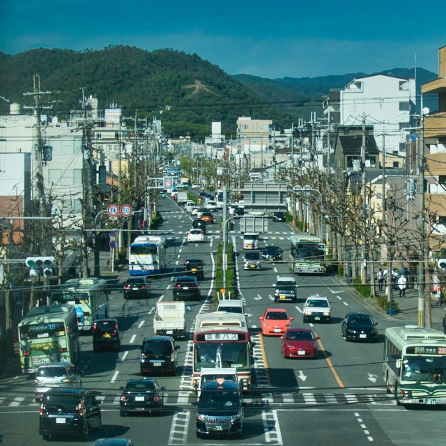 円町から見る西大路通と左大文字